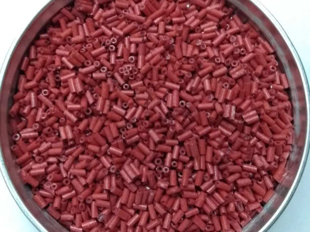 Red Opaque Pipe Glass Seed Beads- 4.5 mm (Wholesale)